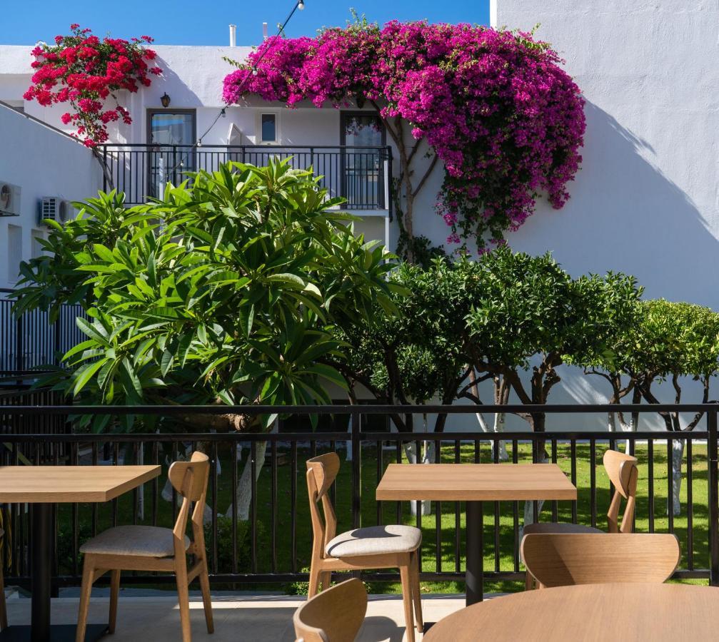 Hotel Malia Holidays ภายนอก รูปภาพ