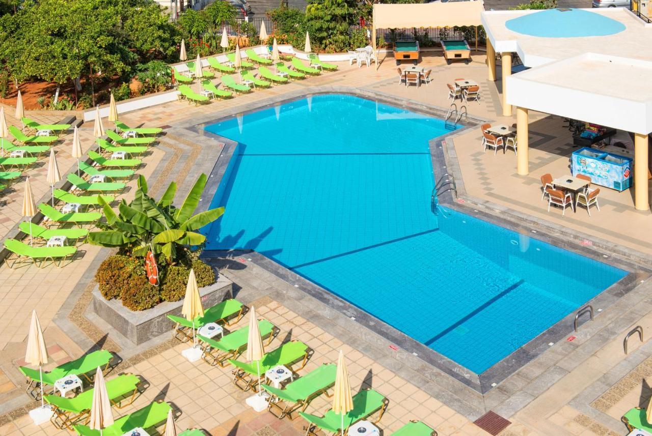 Hotel Malia Holidays ภายนอก รูปภาพ